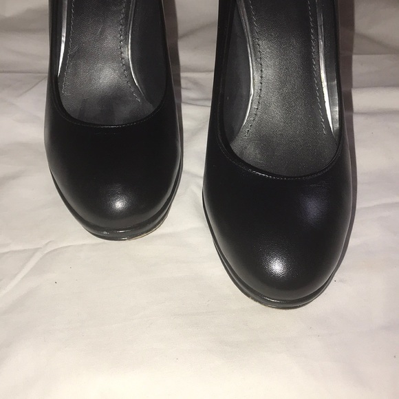 STUART WEITZMAN - Picture 3 of 11